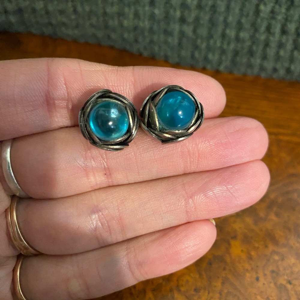 Vintage 1940’s - 50s Aqua Blue Glass Cabochon Screw Back Earrings
